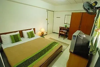 Апарт-отель Riski Bangkok-noi - Wasit